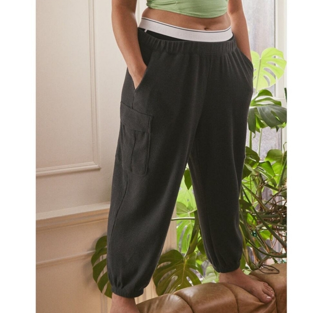 AERIE JOGGER GREEN
